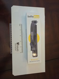 SelfieShow Q01 Selfie Stick Tripod