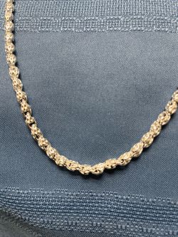 Elegant Metallic Sterling Silver Overlay Chocker/Necklace has an intricate woven chain design. This piece is made of a metallic material with a bright