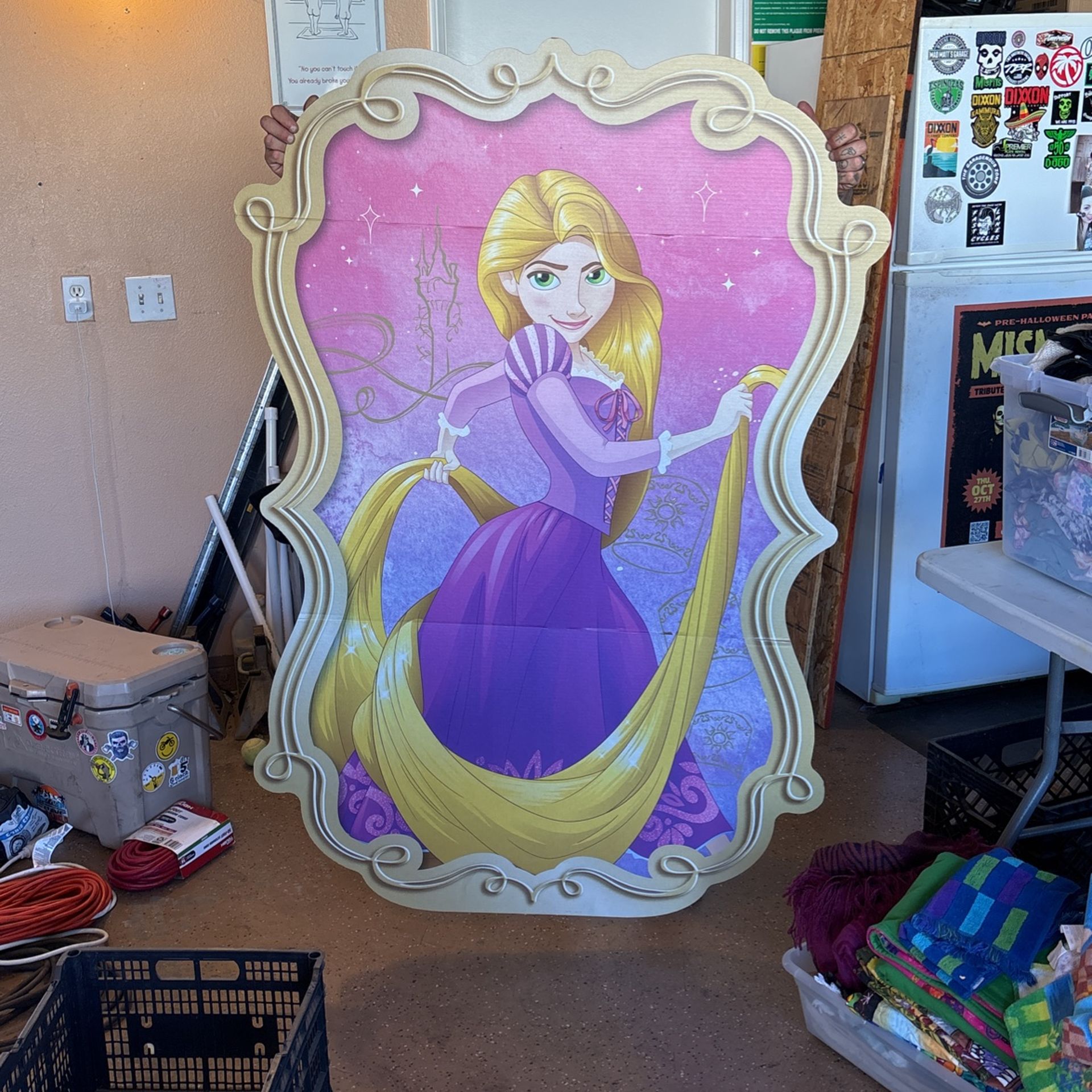 Large Card Board Disney Princess Cut Puts