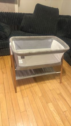 Simmons Baby bed good condition