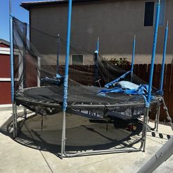 Trampoline 