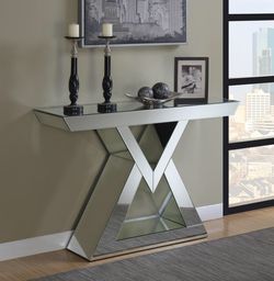 Brand New Mirror Console Table/Entry Way Table