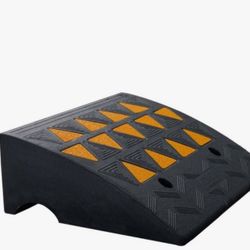 Heavy Duty Rubber Curb Ramp For Mobility Use - HARLINGEN