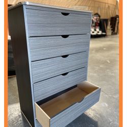 Dresser/ Five drawers dresser