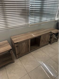 Tv Stand and side tables
