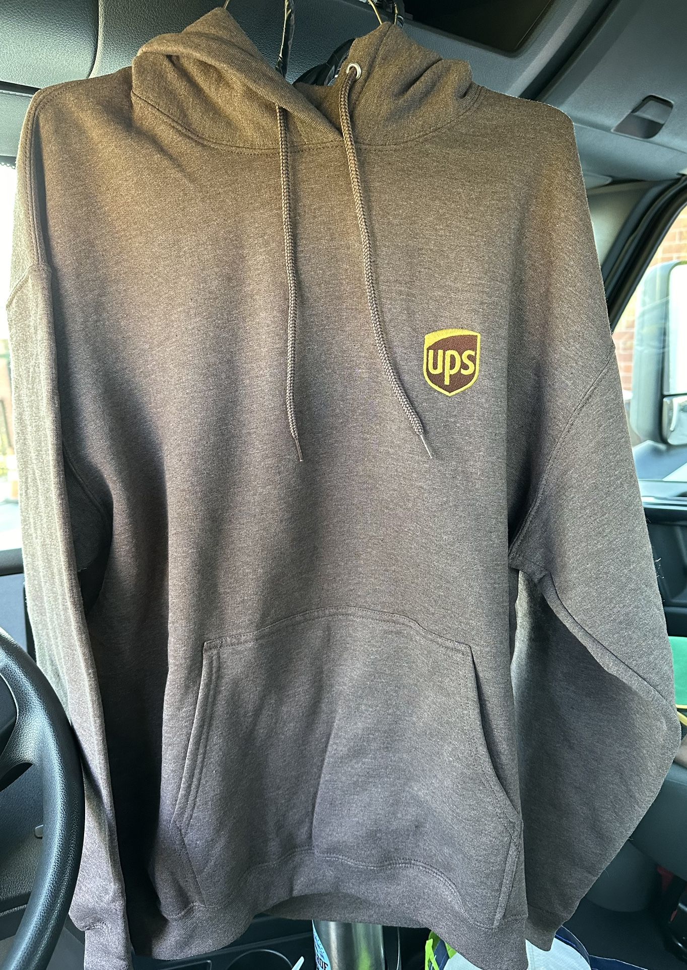UPS Heather Brown Hoodie Size Large $30