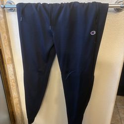 Champion joggers men’s size medium