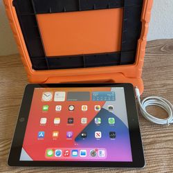 Apple iPad Air 2 64GB  with Kids Case And Cable 