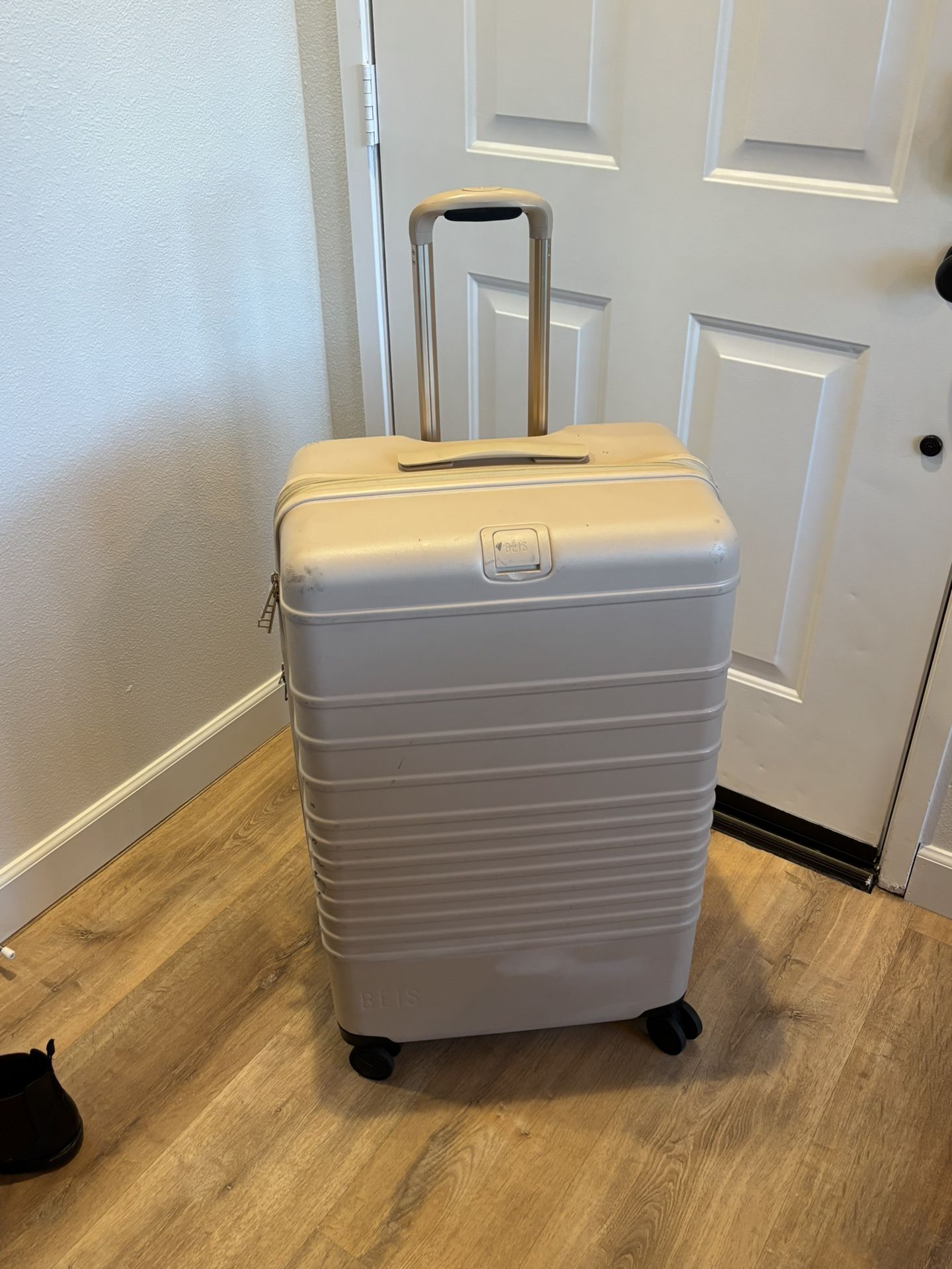 Beis Large Check In Luggage