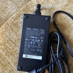  Dell OEM (DA180PM111) 180W 9.23A 19.5V AC Adapter/Charger - Black 