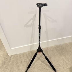 Ultimate  Support Guitar Stand 