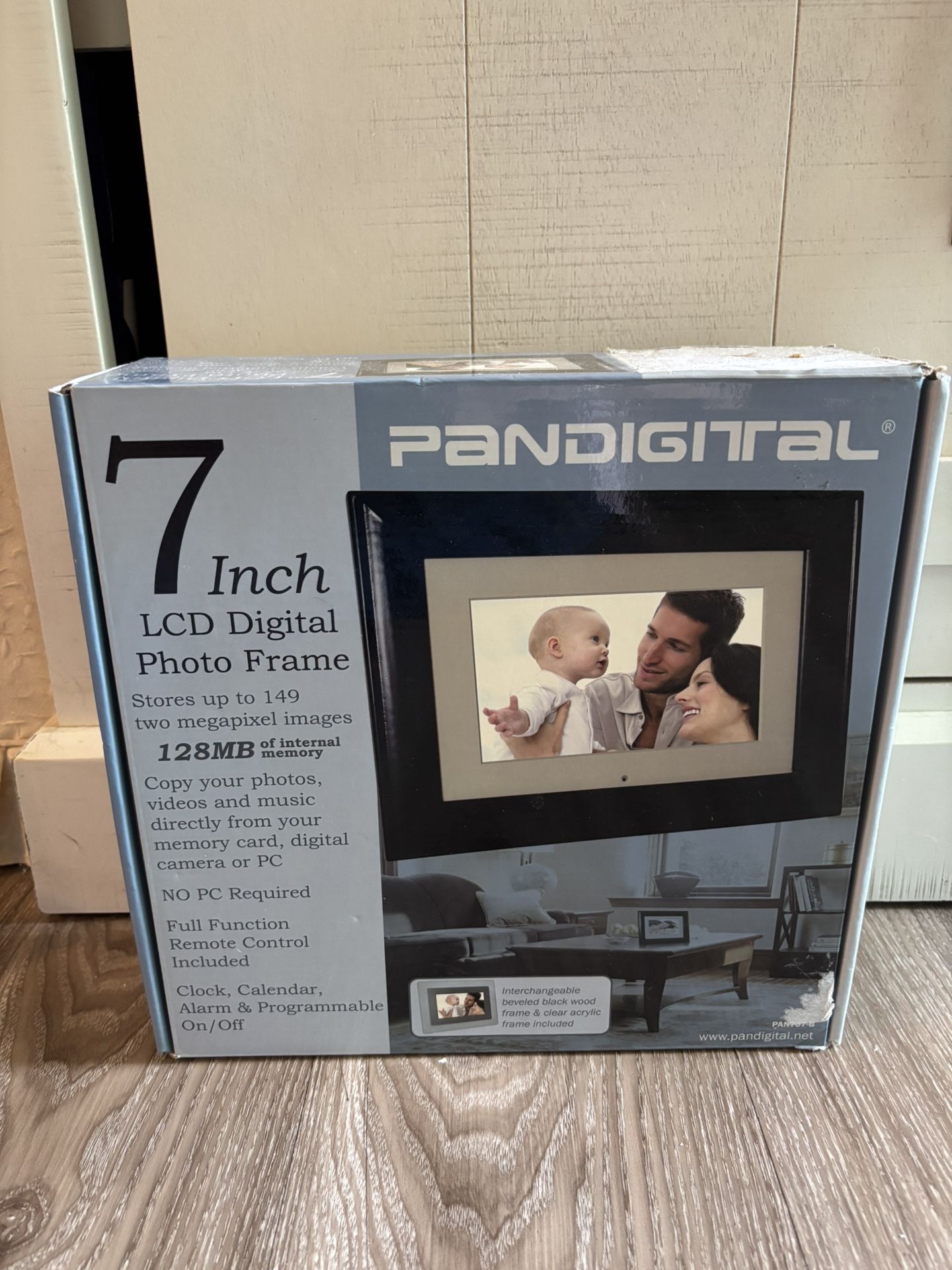 7” LCD Digital Photo Frame 128 Mb