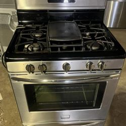 Frigidaire 5 Burner Gas Stove 