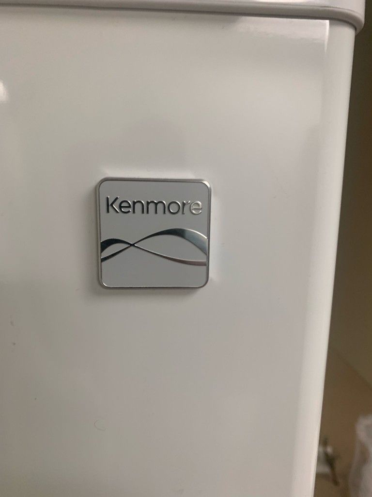 KENMORE FRIDGE Works EXECELENT