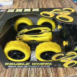 360 RC Stunt Car And Wall Climbing Geckos