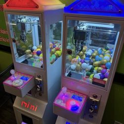 Two Reconditioned Mini Claw Machines Available Great Money Maker