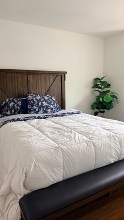 Rustic Wood Queen Bed frame + Matress