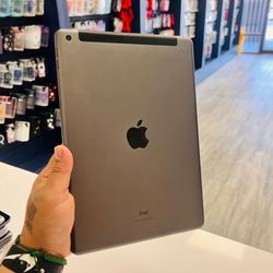 iPad 7th gen 32GB wifi & lte