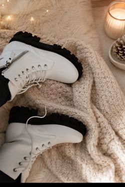 Atlantic 06 White Chunky Lace-Up Combat Boots