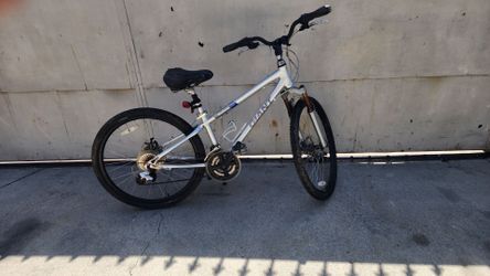 Sedona DX Giant Bike