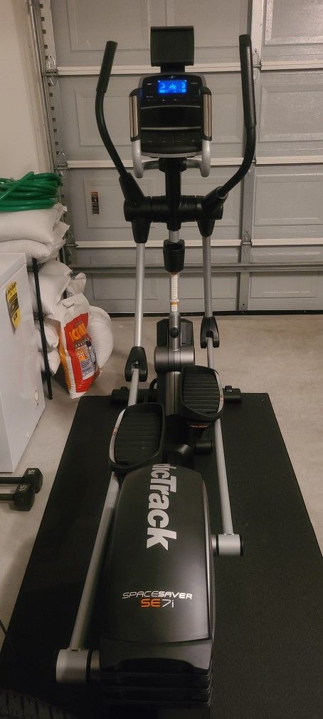 NordicTrack Spacesaver SE7i Elliptical