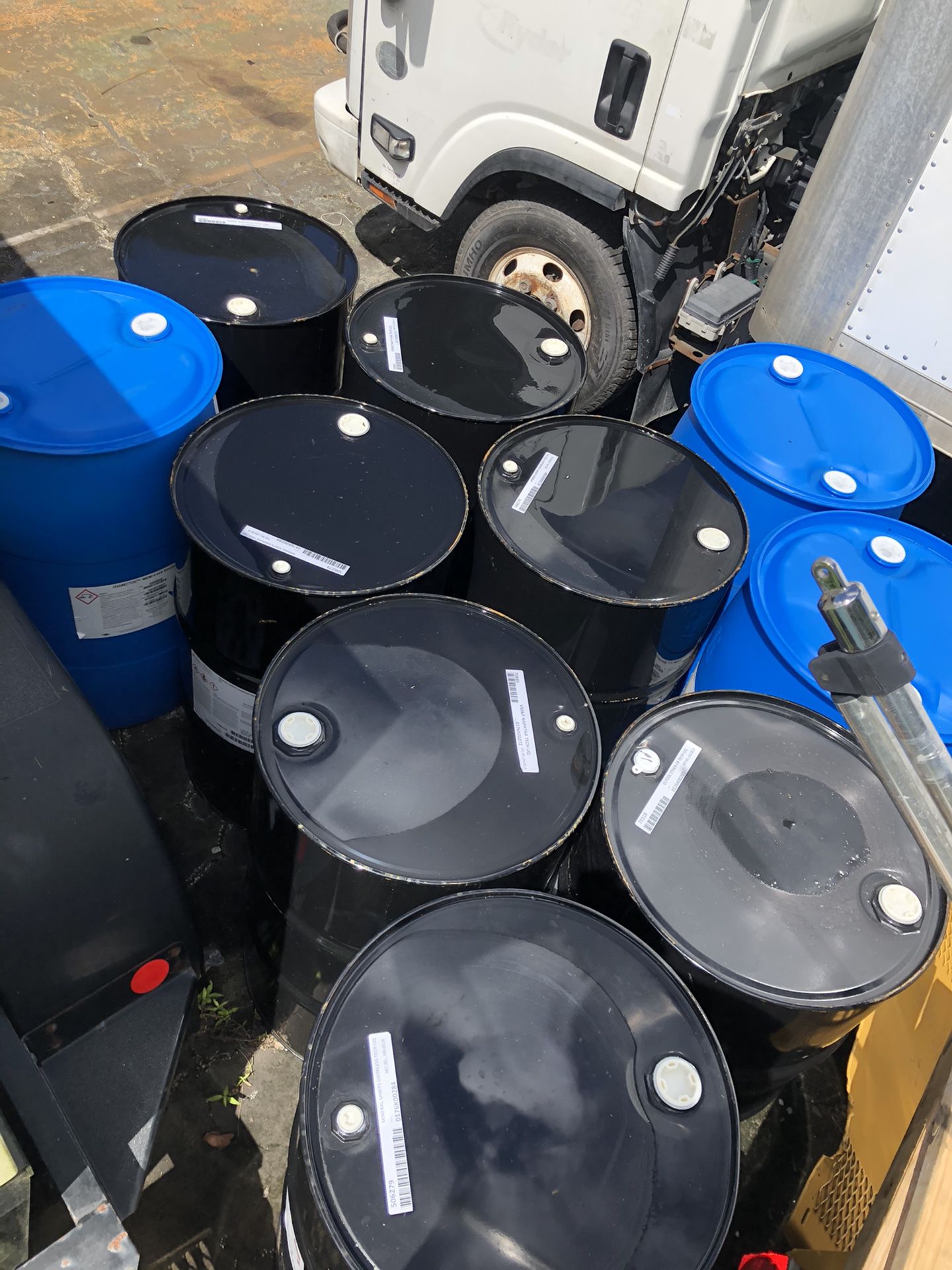 55 gallon drums/barrels metal/plastic