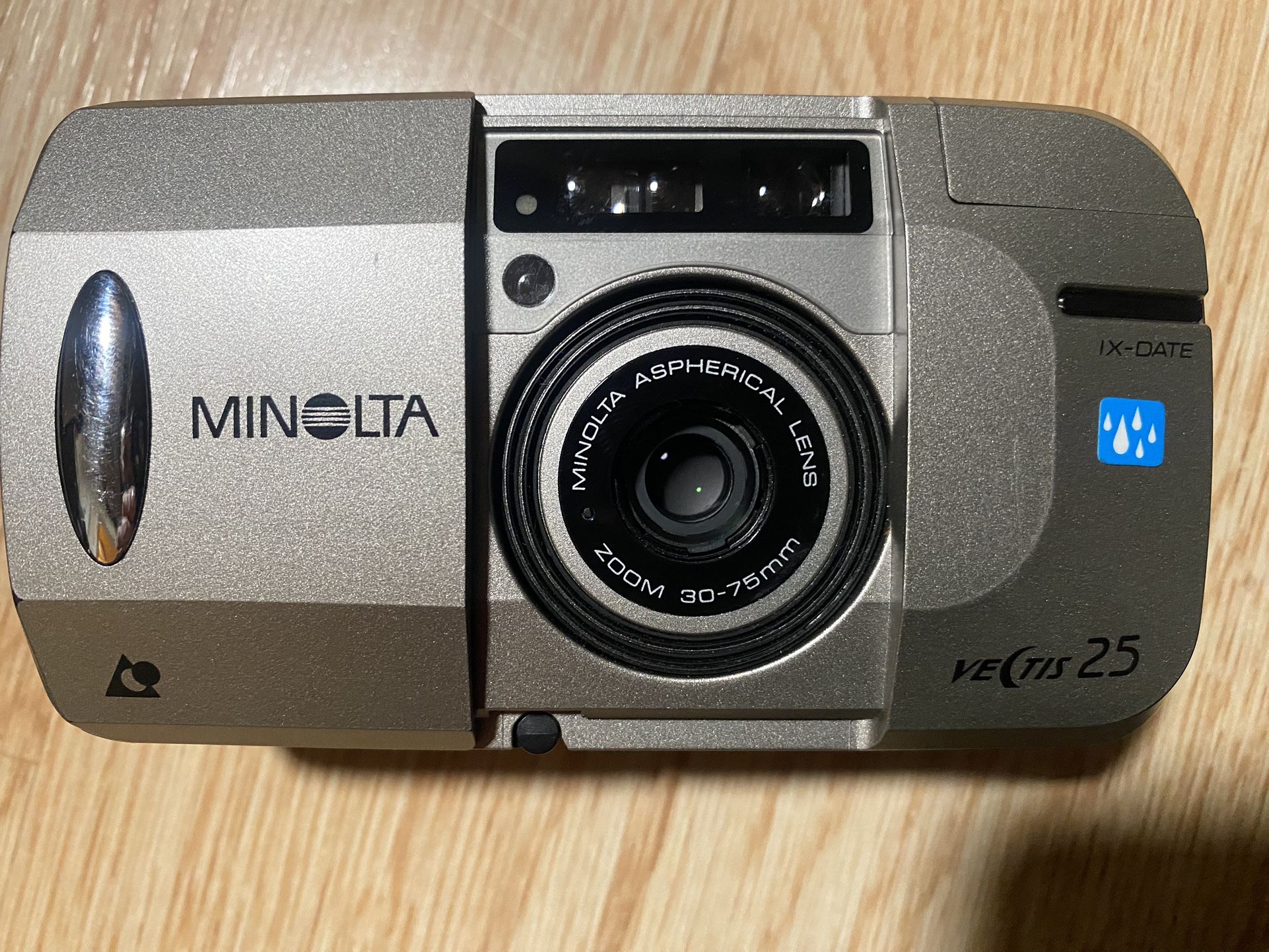 Minolta Vectis 25 Camera, 30-75mm Zoom Auto Lens, 35mm Film