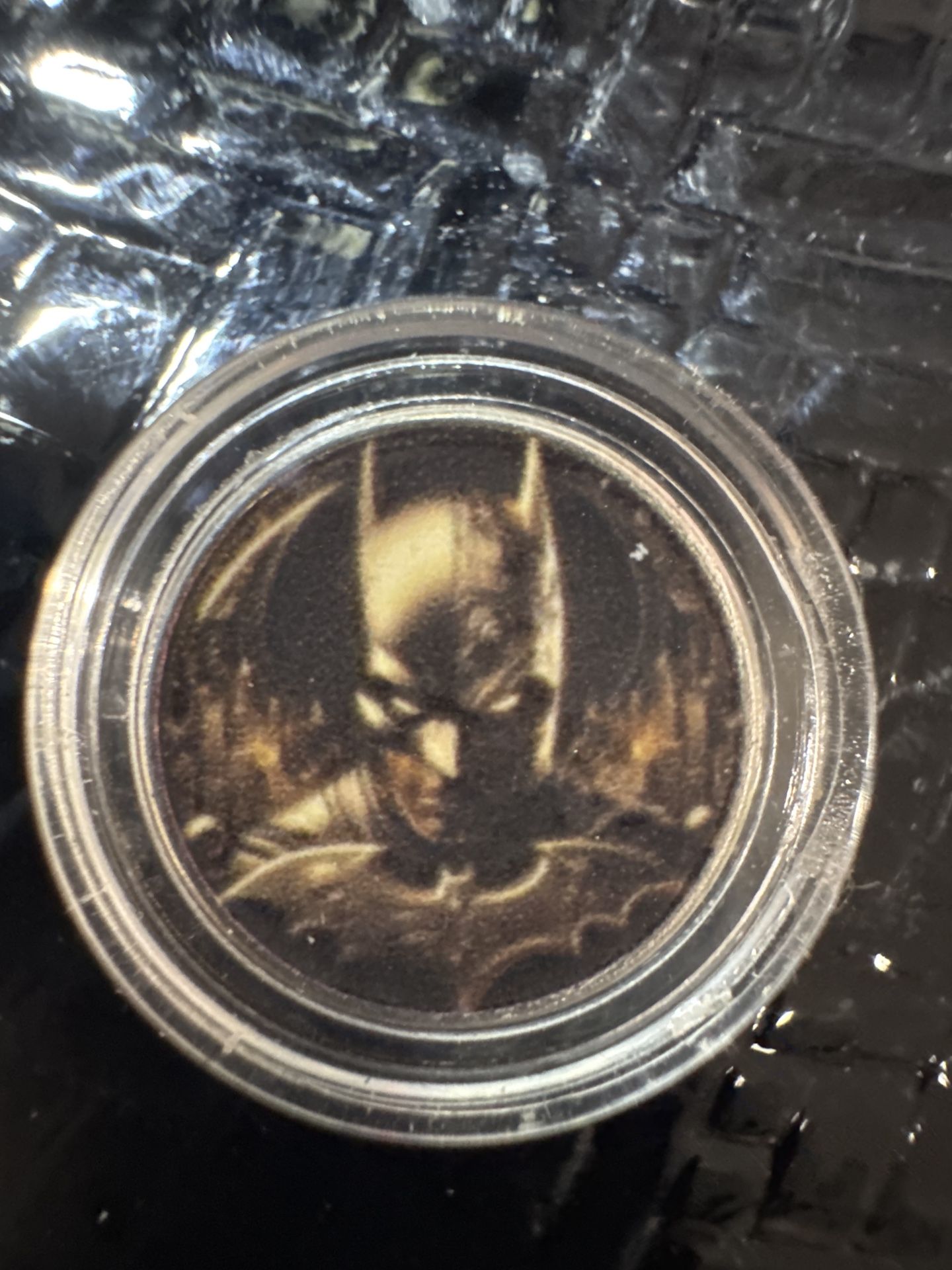 #113 🦇 1 Gram .999 Fine Silver – Batman Dark Knight Mini Art Round | Micro Bullion Collectible | Capsule-Protected 🦇