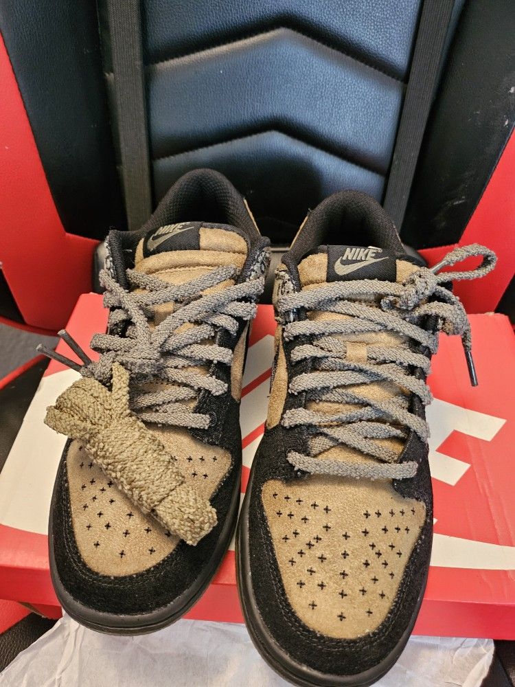 NIKE LOW DUNK SE RETRO FRANKENSTEIN