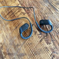 Beats By Dre Wireless Headphones 