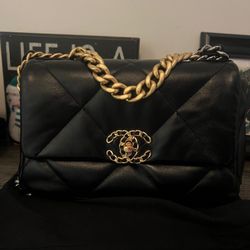 Chanel 19 Handbag