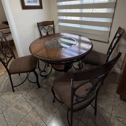 Elegant Round Dining Table with 4 Chairs – Wood & Metal, Glass Center Detail