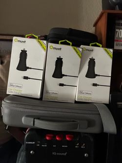 Apple iPhone charger you plug it in a cigarette lighter in the car new