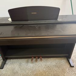 Yamaha piano