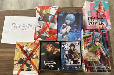 Round 1 Anime Figures