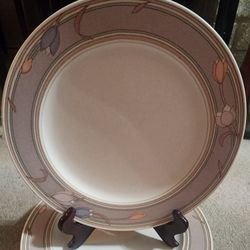 Mikasa Intaglio Meadow Sun Dinner Plates