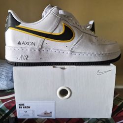 Nike Air Force 1 - Size 11