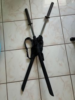 Deadpool Katanas (Metal)