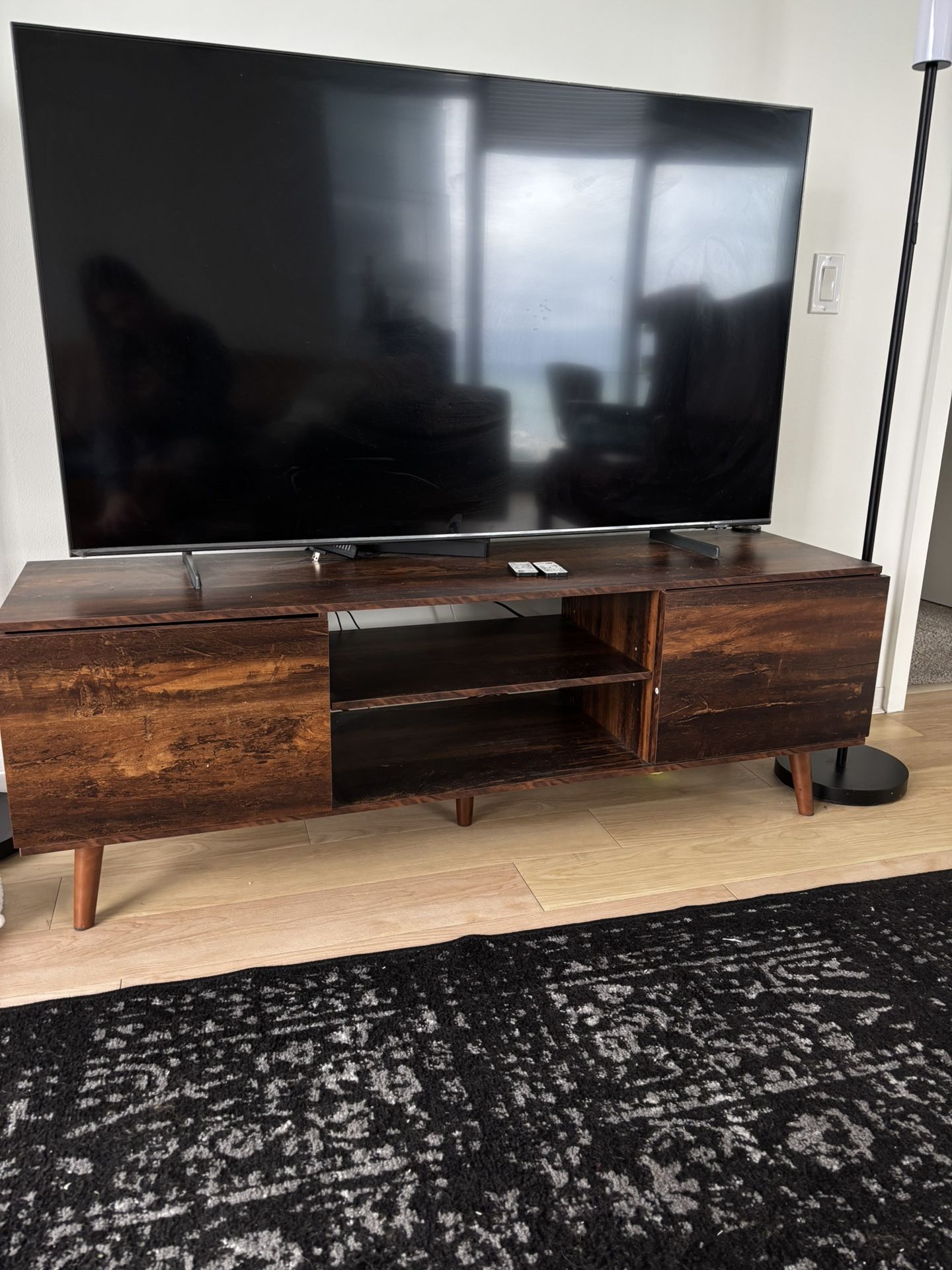 TV stand 