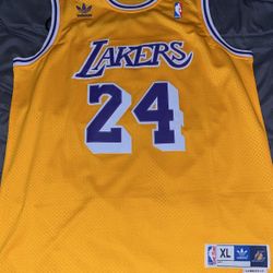 lakers jersey kobe