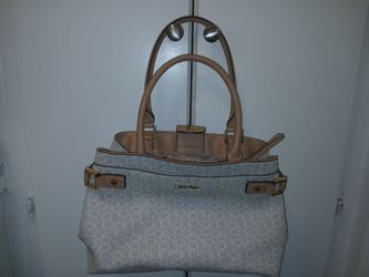 Calvin Klien purse