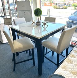 LABOR DAY SALE❗️ 5 pc Dining set