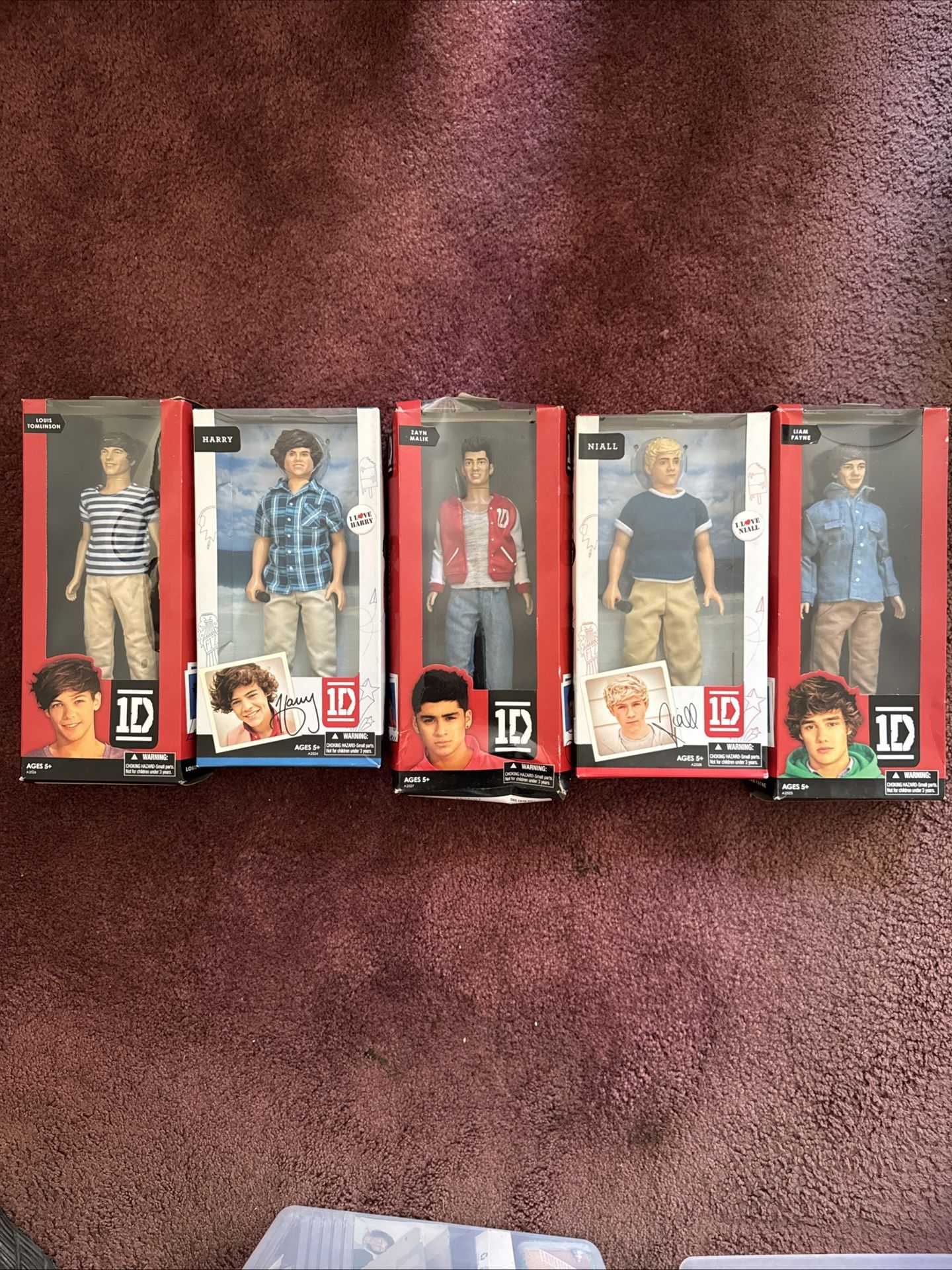 1D One Direction Complete 5 Doll Figure Set 2012 Hasbro Red Box NRFBs