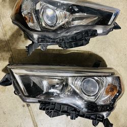 2018 Toyota 4Runner - 2 Front Headlights