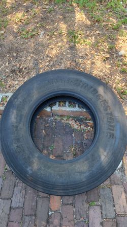 Bridgestone  R213 11r22.5 commercial tire.  Truck tire