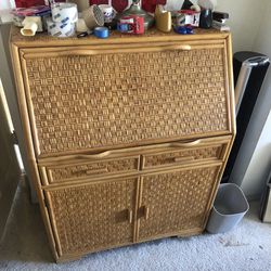 several pieces of Excellent Mid Century rattan furniture 