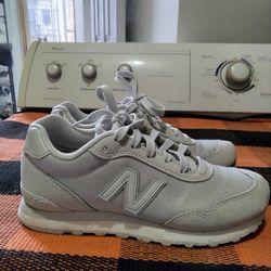 Women's New balance sneaker