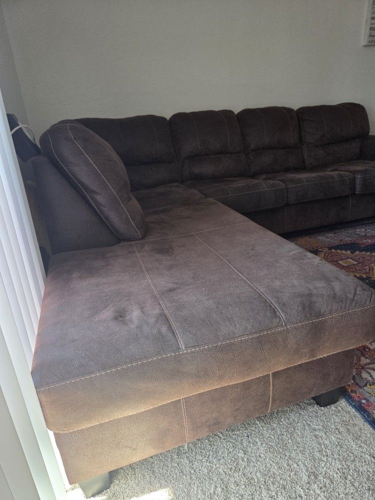 Couch Obo