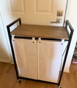 Wood top laundry rolling hamper with 2 detachable inserts