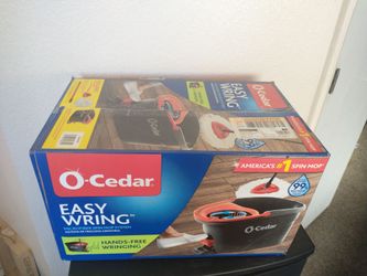 Cedar spin mop